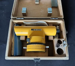 Niveau Carl Zeiss Jena NI 050 (Made in DDR) - Foto 1 di 9