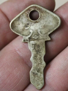 Old Antique Script Ford Model "T" Automobile Key #67 - Picture 1 of 3