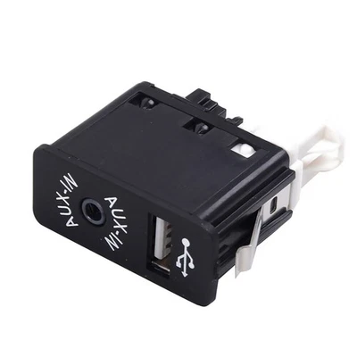 USB AUX Input Socket Port Plug Part For BMW 1 3 5 6 7 X1 X3 X4 X5 X6 Z4 MINI R56 - Image 1 of 4