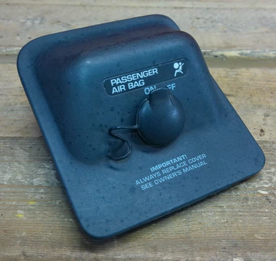 Jeep TJ Wrangler 2001-2006 interruptor de desarme de pasajeros desconexión de retención OEM Foto 1 de 4