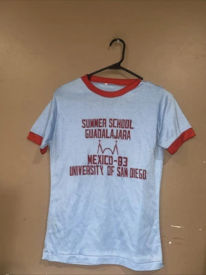 Camiseta vintage sesión verano universidad de San Diego Guadalajara México 1983 Foto 1 de 4