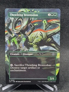 Thrashing Brontodon - Borderless - NM - The Lost Caverns of Ixalan - Picture 1 of 1