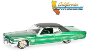 CADILLAC Coupe DeVille - 1971 - verde metallizzato - luce verde 1:64 - Foto 1 di 6