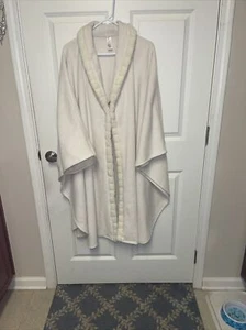 WORTHINGTON Off White Fleece Cape Coat One Size Fits 44” Long 58”Wide - Picture 1 of 6