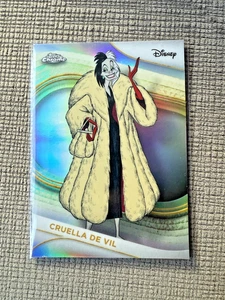 2025 Topps Chrome Disney #103 Cruella De Vil Refractor  - Picture 1 of 2