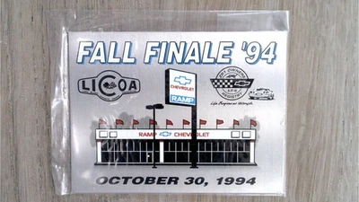 秋季结局 '94 Corvette ZR1 车主车展仪表板收藏品 — 第 1/2 张图片