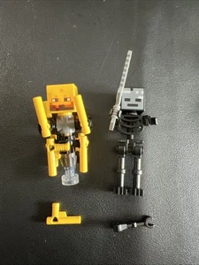 LEGO MINECRAFT Strider, Blaze & Wither Skeleton con accesorios y manual 21266 - Imagen 1 de 3