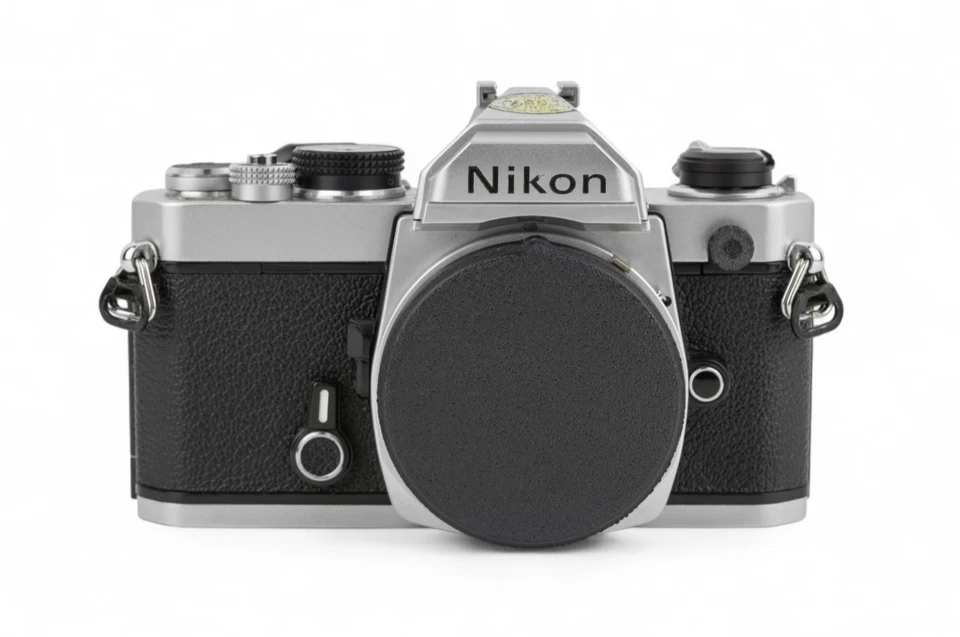 Nikon FM Body Chrome 35mm film camera reflex Serviced Excellent Warranty - Immagine 1 di 4