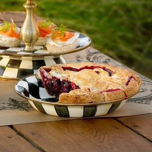 courtly check pie plate - Picture 1 of 2