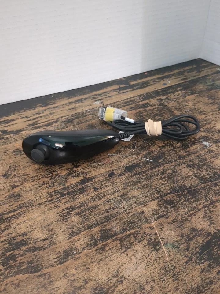 Nintendo Wii Official Black Wired Nunchuck Controller Authentic! Fast Ship - Image 1 of 1