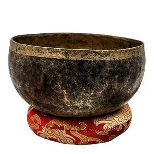 Antique Hand Hammered Yoga Singing Bowl Tibetan Oxidized Vintage Sound Healing - Bild 1 von 6