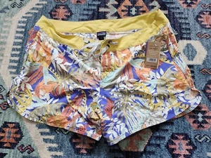 NWT Patagonia Women's Wavefarer Boardshorts - Size 8 Jurassic Ferns Swim - Picture 1 of 5