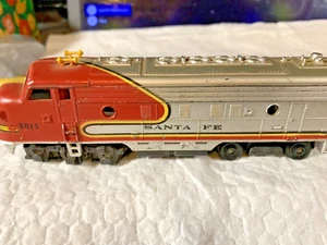 Vintage Mantua Tyco Santa Fe 4015 Diesellok HO Scale Train getestet läuft - Bild 1 von 8