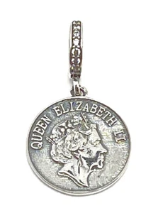 QUEEN ELIZABETH II COIN MEMORIAL ROYAL CHARM 💜 GENUINE 925 STERLING SILVER - Picture 1 of 11