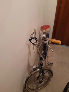 bicicletta graziella blu con sella rossa - Foto 1 di 5