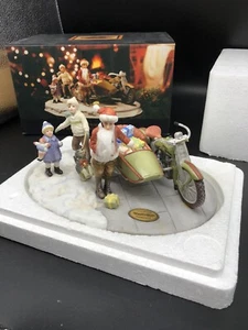 Harley-Davidson 1996 figura navideña de porcelana ""Suprise Visit"" 524 de 1200 - Imagen 1 de 12