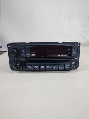 Dodge Stratus/Chrysler Sebring 2001-2005 radio AM-FM-CD 4 cambiador de discos fabricante original Foto 1 de 4