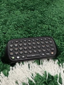 Accesorio controlador chatpad teclado negro oficial OEM Microsoft XBOX 360 - Imagen 1 de 4