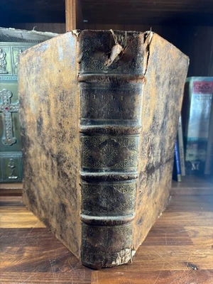 1600s Latin Vulgate Bible Biblia Sacra Lyon Dedication to Archbishop Neufville - Image 1 of 4