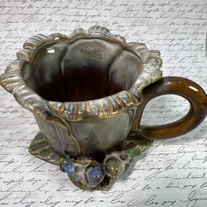 Vintage Majolika Stil Kunstkeramik Vögel auf Kohlblatt Tasse Pflanzgefäß mit Griff 3D - Bild 1 von 10