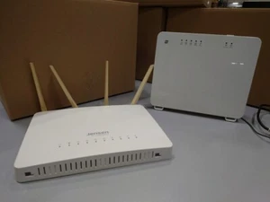 LOTTO DI 2 Sagemcom TDC HomeBox E Jensen Lynx 9000 Wifi Router Non Funzionante - Foto 1 di 22