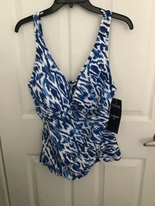 Chaps Women's Blue/White Slimming Fit Swim Bathing Suit Top 16W NWT - Picture 1 of 5