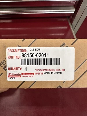 Soporte de conducción Ecu. Toyota Original OEM 88150-02011. 8815002011 Foto 1 de 3