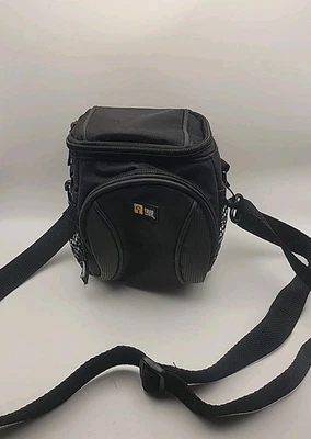 Vintage Case Logic Black  Camera Case Bag Pack For Point Shoot Camera Video - Image 1 of 2
