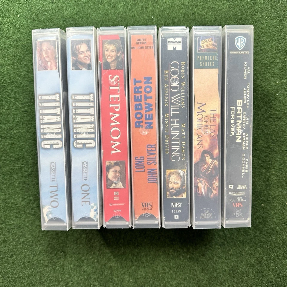 Lot Of 7 VHS Tapes Misc Batman Last Of The Mohicans Goodwill Hunting Stepmom Etc Foto 1 de 4
