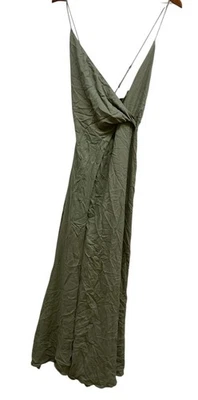 Vestido Estilo Acosador Grande Verde Kakhi Marna Maxi Envolvente Sin Mangas Abertura Foto 1 de 4