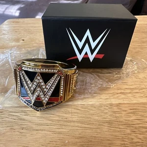 WWE WORLD HEAVYWEIGHT CHAMPIONSHIP 2014 PAPER WEIGHT RARE NEW IN BOX!! - Picture 1 of 11