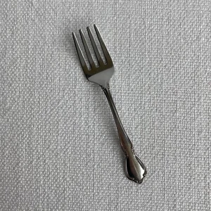 Vintage Baby / Child Fork ONEIDACRAFT DELUXE Stainless CHATEAU 4.25" - Picture 1 of 8