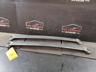 08-10 CHRYSLER TOWN & COUNTRY PAR DE BARRAS TRANSVERSALES CENTRALES PARA PORTAEQUIPAJES Foto 1 de 4