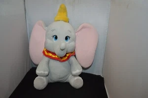 Disney Dumbo 14" Plush Q7 - Picture 1 of 5