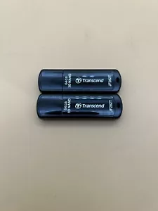 Paquete de 2 unidades de almacenamiento flash de memoria USB Transcend Jetflash 3.1 de 64 GB* - Imagen 1 de 3