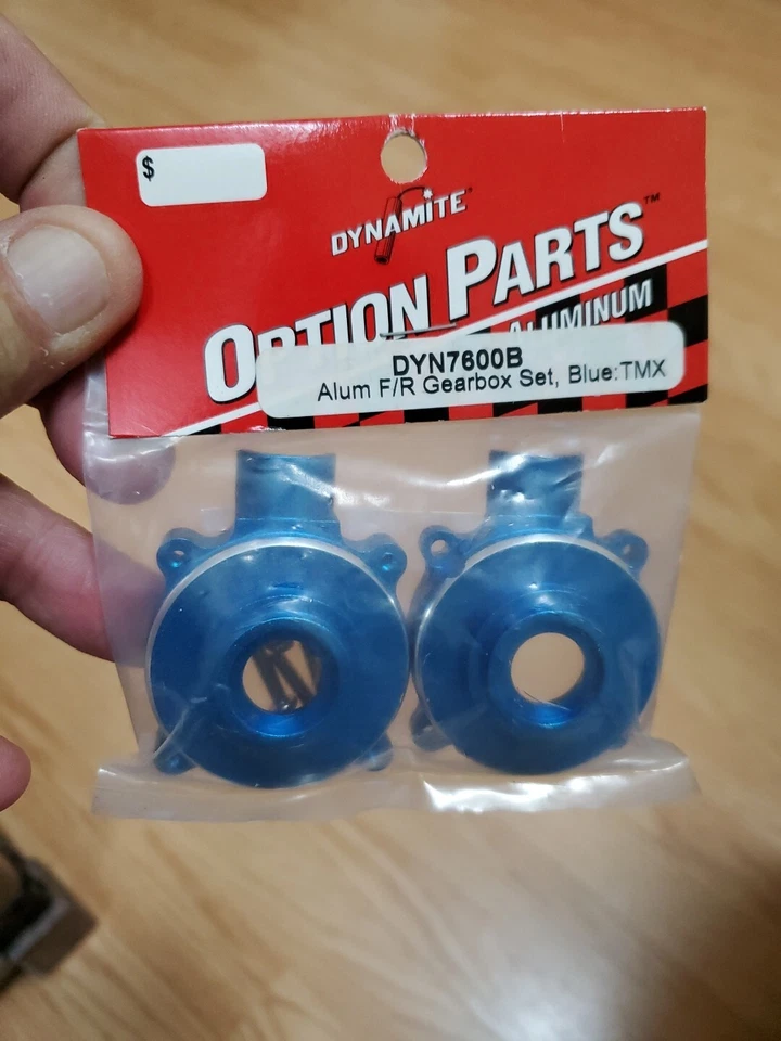 DYNAMITE DYN7600B ALUM F/R GEARBOX SET BLUE: TMX - Image 1 of 1