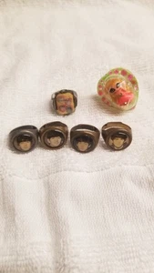 Beatles Kaugummiringe 4 im Set plus Affenflimmerring und Liddle Kiddles - Bild 1 von 4