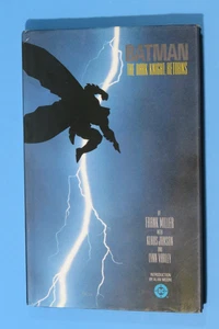 Batman The Dark Knight Returns 1986 Hardcover 1st Printing Frank Miller - Picture 1 of 4
