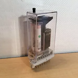 ABB RXSF 1 RK 271 007-AS 220-250 V Combiflex 5615 463-c Nuevo Envío Gratuito - Imagen 1 de 3
