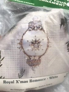 Nuevo de Lote Antiguo PUSH PIN Kit de Adornos de Navidad Real Navidad Romance-Blanco - Imagen 1 de 3