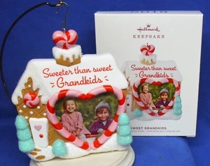 Hallmark Photo Holder Christmas Ornament Sweet Grandkids 2019 Grandchild NIB - Picture 1 of 5