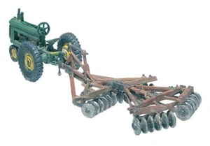 Woodland Scenics D207 Kit 1:87 HO 1938-1946 John Deere Disc & Tractor Set NEW - Picture 1 of 3