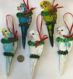 Adorno de Navidad AVE Periquito Azul Verde Blanco Pied Arco Iris Periquito Periquito - Imagen 1 de 6