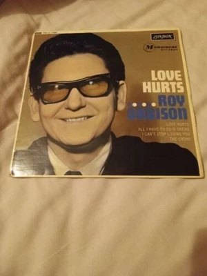 ROY ORBISON - Love Hurts - London Records 62 EP  Mono REU 1440 EX/EX++ RARE - Image 1 of 2