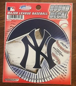 New York Yankees Decal Sticker Round 4.50 Inch Diameter - Picture 1 of 2