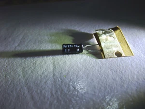 Elko Nichicon Bipolar radial 10 uF 25V 85°C, 1 Stck, neu  - Bild 1 von 1