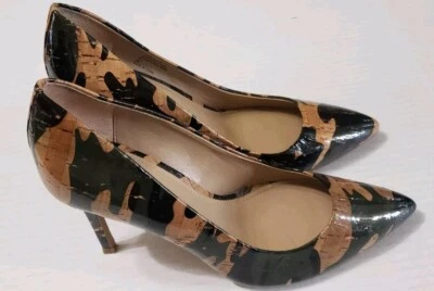 G.I.L.I. Jill Camo Cork Pointed Toe Classic Pumps Size 8 Woman's Heals Shoe - Image 1 of 4