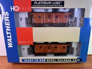 HO 932-27662 Walthers 2-PACK Milwaukee Road Rib Side Bay Window Cabooses NOS - Picture 1 of 2