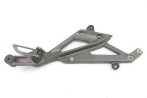HONDA Integra 700 50650MGSD70ZA Bracket Foot Board Right 11 - 13 Footrest Hold - Imagen 1 de 4
