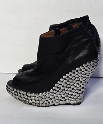 Botín Jeffrey Campbell Peep-Toe Plataforma con Tachuelas Tick Cuña Talla 8 Foto 1 de 4